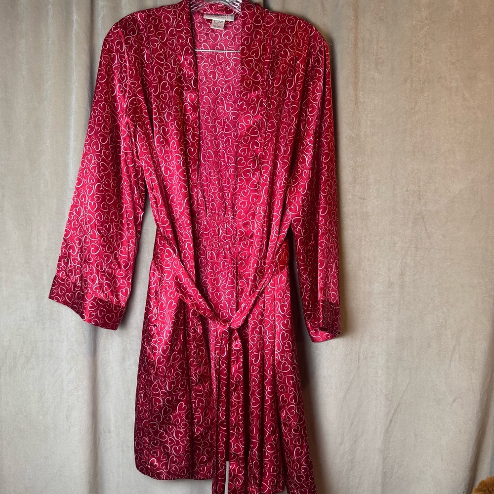 Morgan Taylor intimates Red Patterned Satin‎ Robe hearts Valentine’s Day